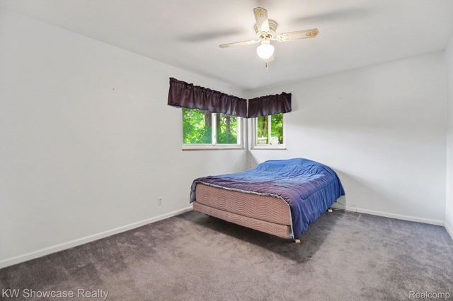 22780 Manning Street, Farmington, MI 48336