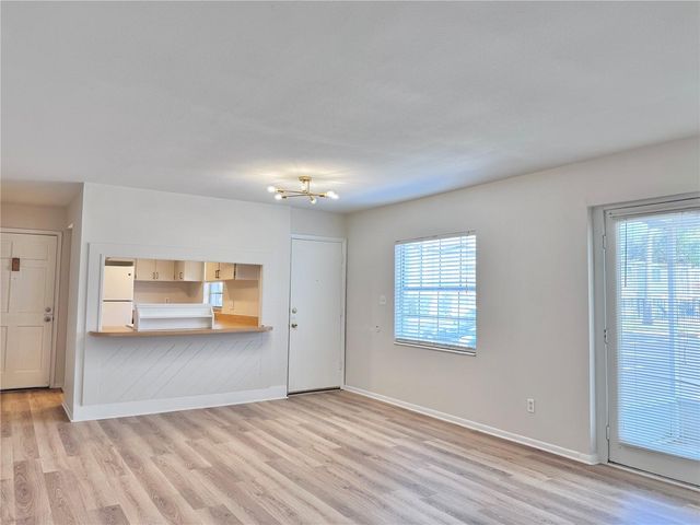1000 S SEMORAN BOULEVARD 305, Winter Park, FL 32792