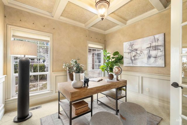 566 E Greencreek Ct, Eagle, ID 83616