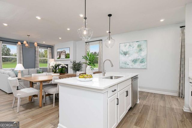 870 Leraes Way, Loganville, GA 30052