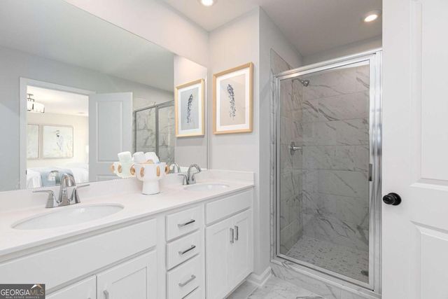 870 Leraes Way, Loganville, GA 30052