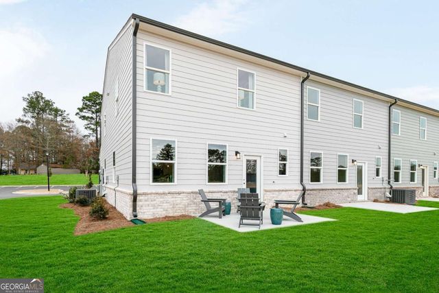 870 Leraes Way, Loganville, GA 30052