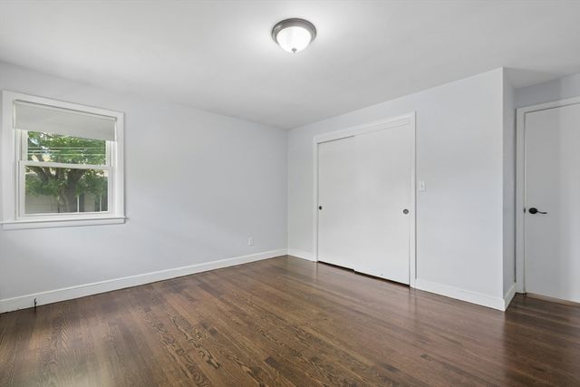 31 Villa Rd, Shrewsbury, MA 01545