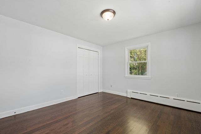 31 Villa Rd, Shrewsbury, MA 01545
