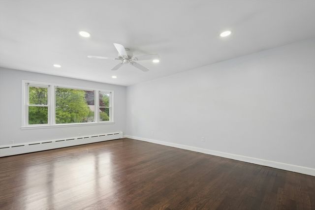 31 Villa Rd, Shrewsbury, MA 01545