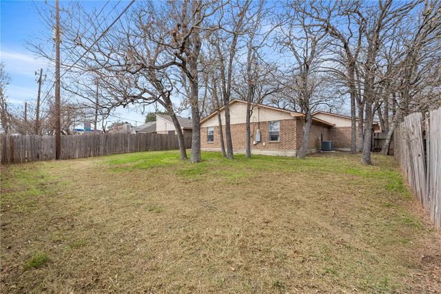 3239 Red Robin Loop, Bryan, TX 77802