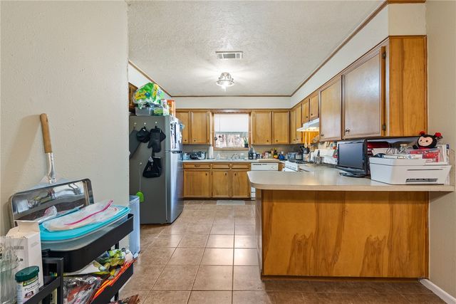 3239 Red Robin Loop, Bryan, TX 77802