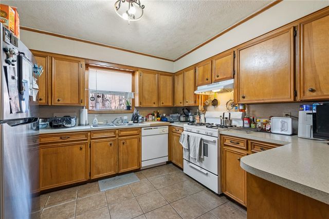 3239 Red Robin Loop, Bryan, TX 77802