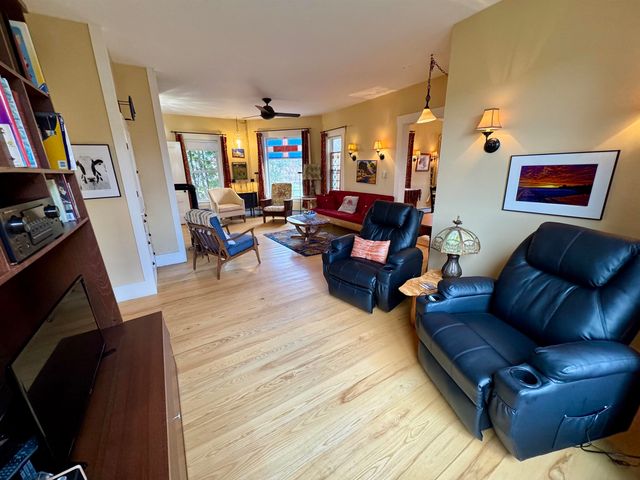 191 River Road, Piermont, NH 03779