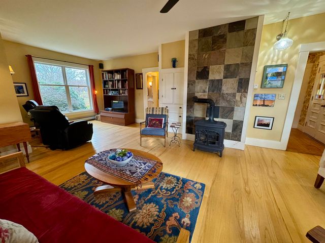 191 River Road, Piermont, NH 03779