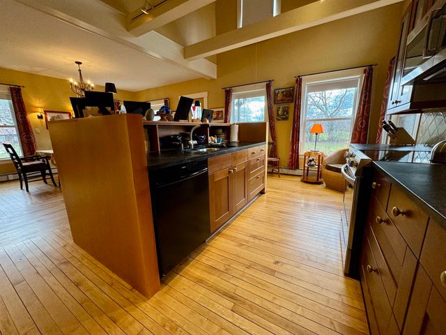 191 River Road, Piermont, NH 03779