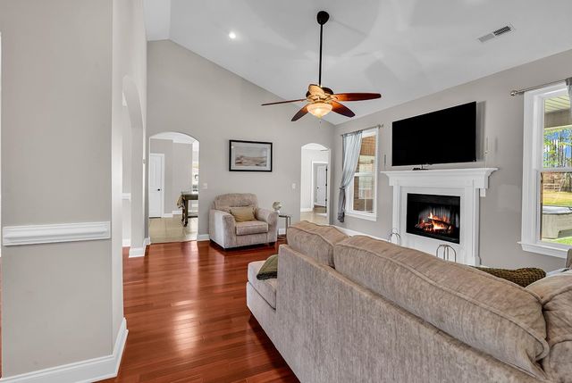 121 Bear Branch Ct., Longs, SC 29568
