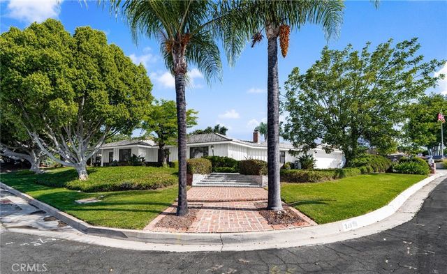 225 Summit Road, La Verne, CA 91750