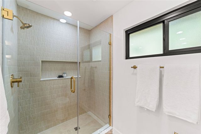 225 Summit Road, La Verne, CA 91750