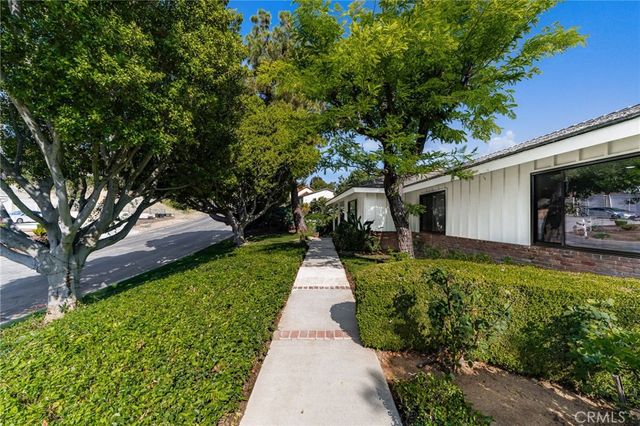 225 Summit Road, La Verne, CA 91750