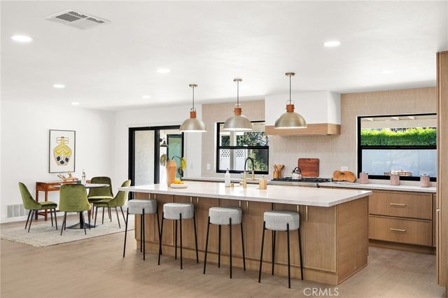 225 Summit Road, La Verne, CA 91750