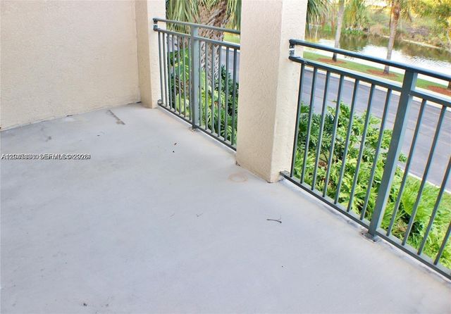 2493 Centergate Drive 204, Miramar, FL 33025