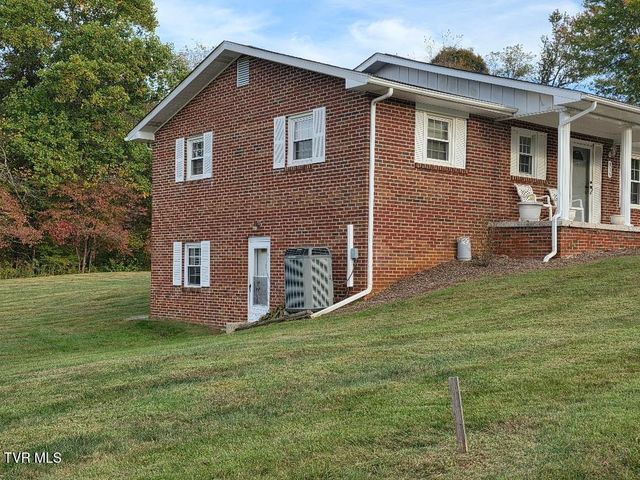 135 Unaka Subdivision Road, Elizabethton, TN 37643