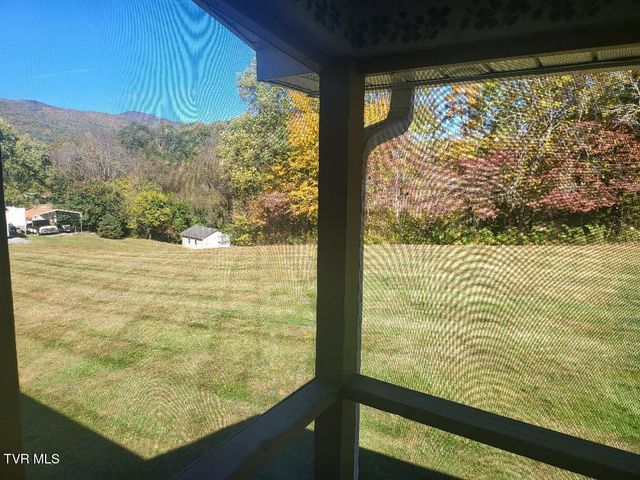 135 Unaka Subdivision Road, Elizabethton, TN 37643