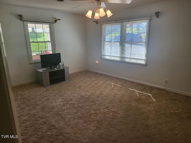 135 Unaka Subdivision Road, Elizabethton, TN 37643