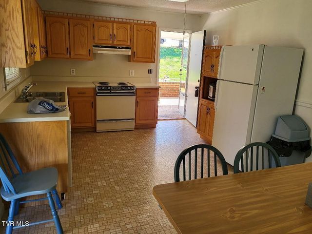 135 Unaka Subdivision Road, Elizabethton, TN 37643