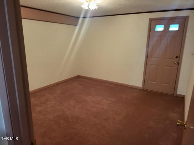 135 Unaka Subdivision Road, Elizabethton, TN 37643