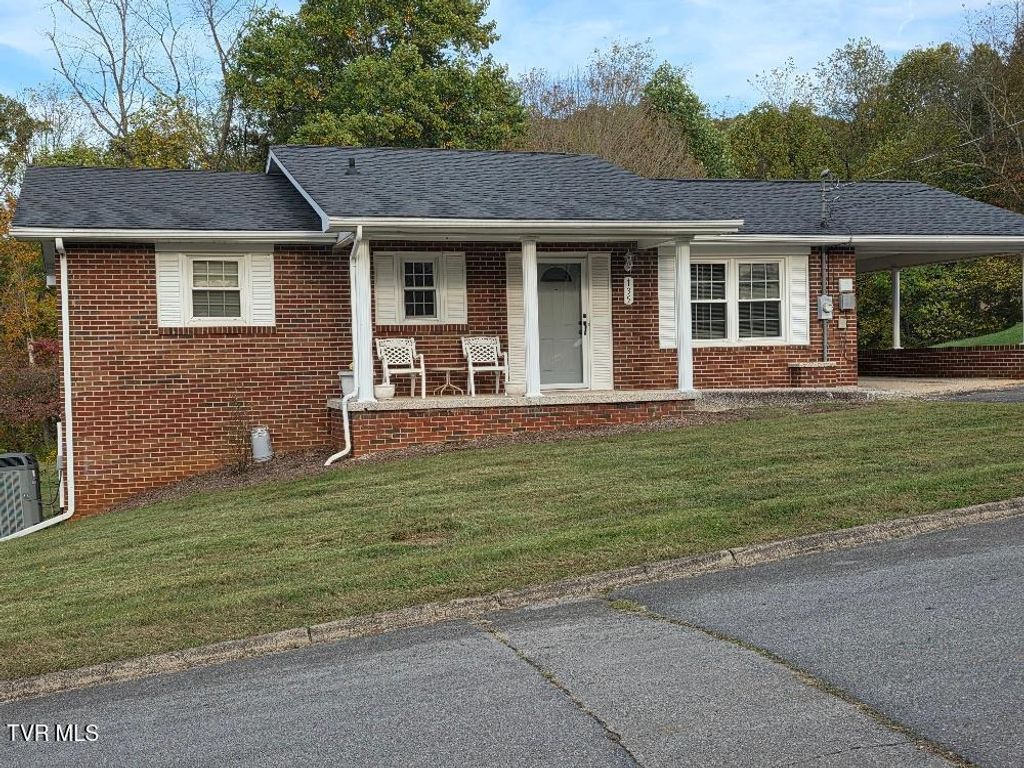 135 Unaka Subdivision Road, Elizabethton, TN 37643