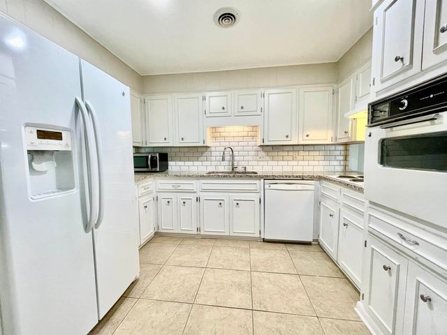 2703 Charter Oak Drive, Little Rock, AR 72223