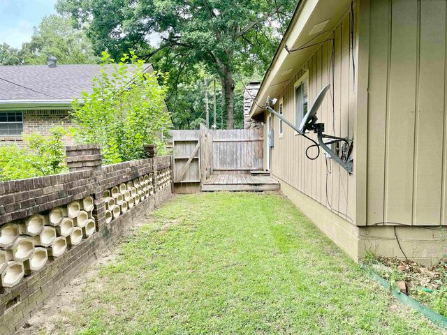 2703 Charter Oak Drive, Little Rock, AR 72223
