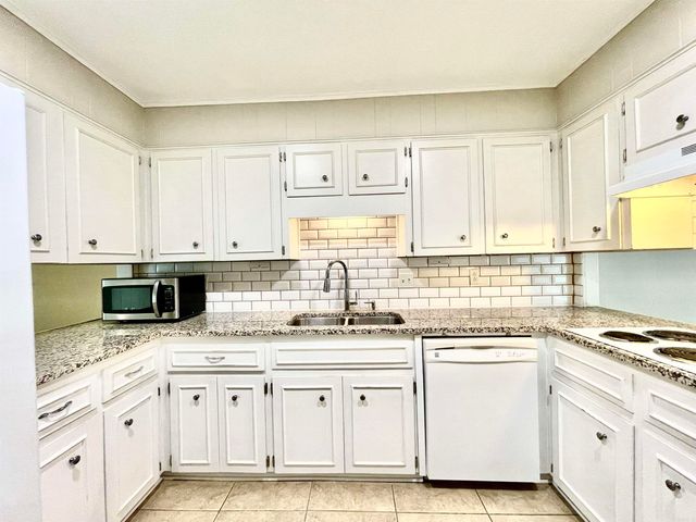 2703 Charter Oak Drive, Little Rock, AR 72223