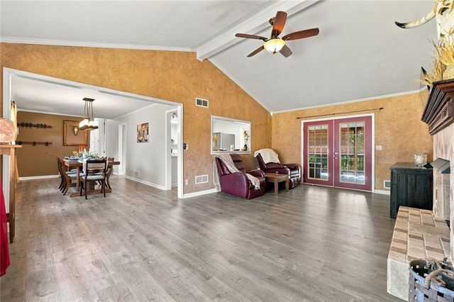610 Evergreen Drive, Woodstock, GA 30188