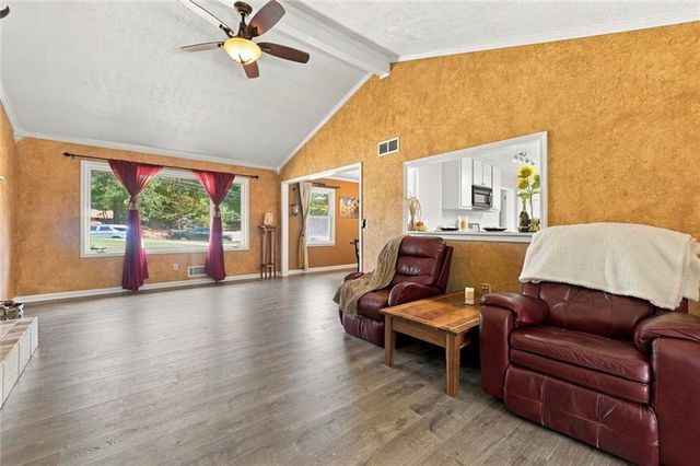 610 Evergreen Drive, Woodstock, GA 30188