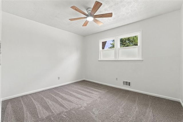 610 Evergreen Drive, Woodstock, GA 30188