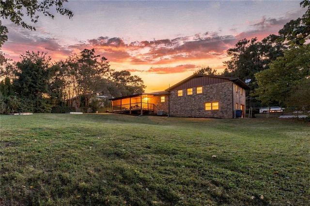 610 Evergreen Drive, Woodstock, GA 30188