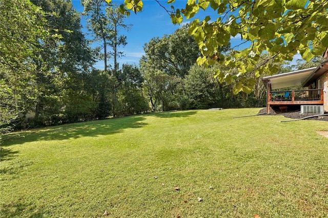 610 Evergreen Drive, Woodstock, GA 30188