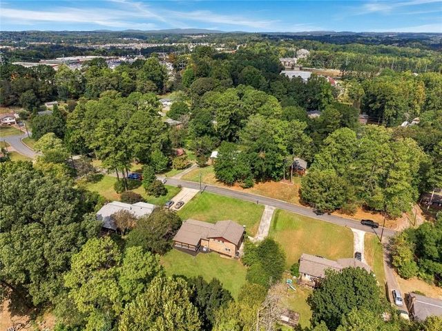 610 Evergreen Drive, Woodstock, GA 30188