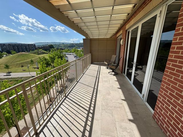 4 Cherokee Boulevard 421, Chattanooga, TN 37405