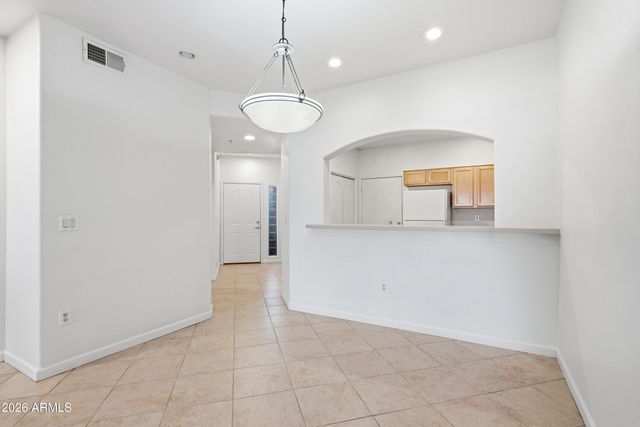 7021 E Earll Drive Unit 112, Scottsdale, AZ 85251