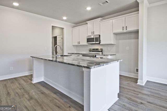 1401 Sunny Valley Lane, Braselton, GA 30517