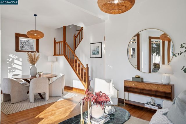 2423 10Th St, Berkeley, CA 94710