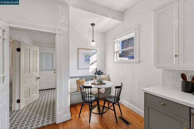 2423 10Th St, Berkeley, CA 94710