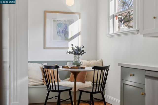 2423 10Th St, Berkeley, CA 94710