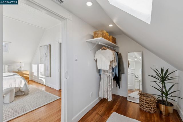 2423 10Th St, Berkeley, CA 94710