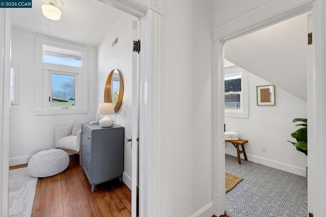 2423 10Th St, Berkeley, CA 94710