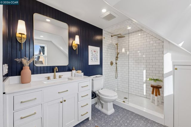 2423 10Th St, Berkeley, CA 94710