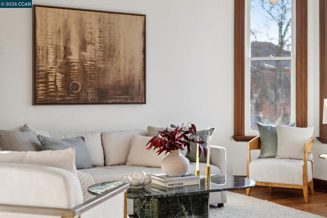 2423 10Th St, Berkeley, CA 94710