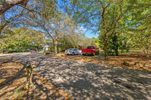 19401 SW 264th St, Homestead, FL 33031