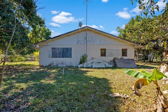 19401 SW 264th St, Homestead, FL 33031