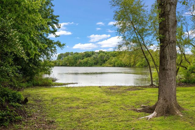 5021 Grimm Drive, Lockbourne, OH 43137