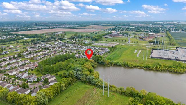 5021 Grimm Drive, Lockbourne, OH 43137